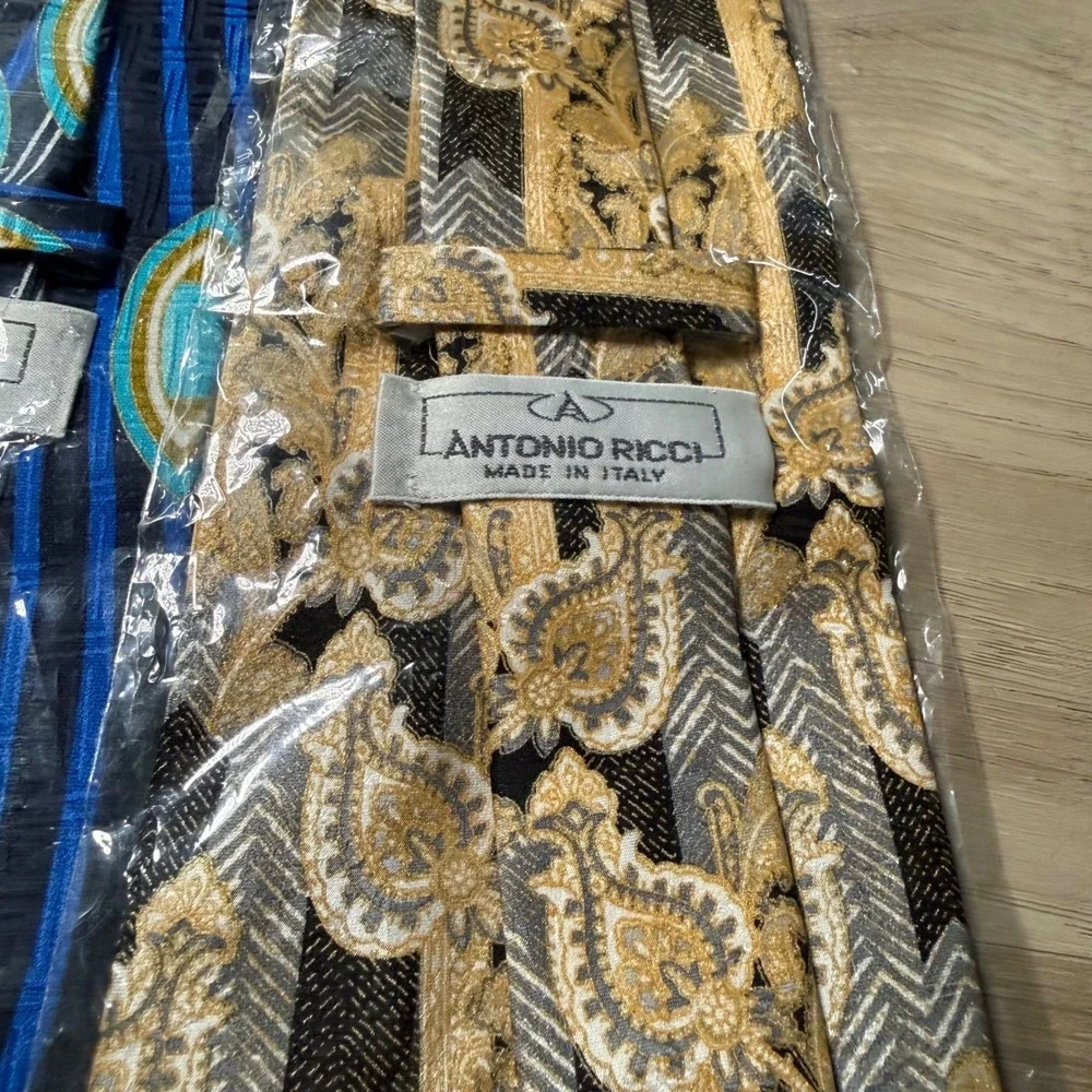 Antonio Ricci Tie Lot 4pc Mens Silk Italian Geometric Paisley Blue Red Gold